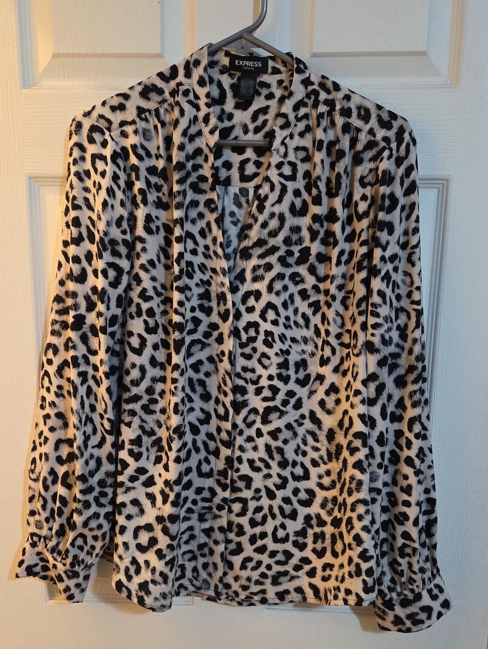 Express Leopard-Print Portofino Blouse in White and Black